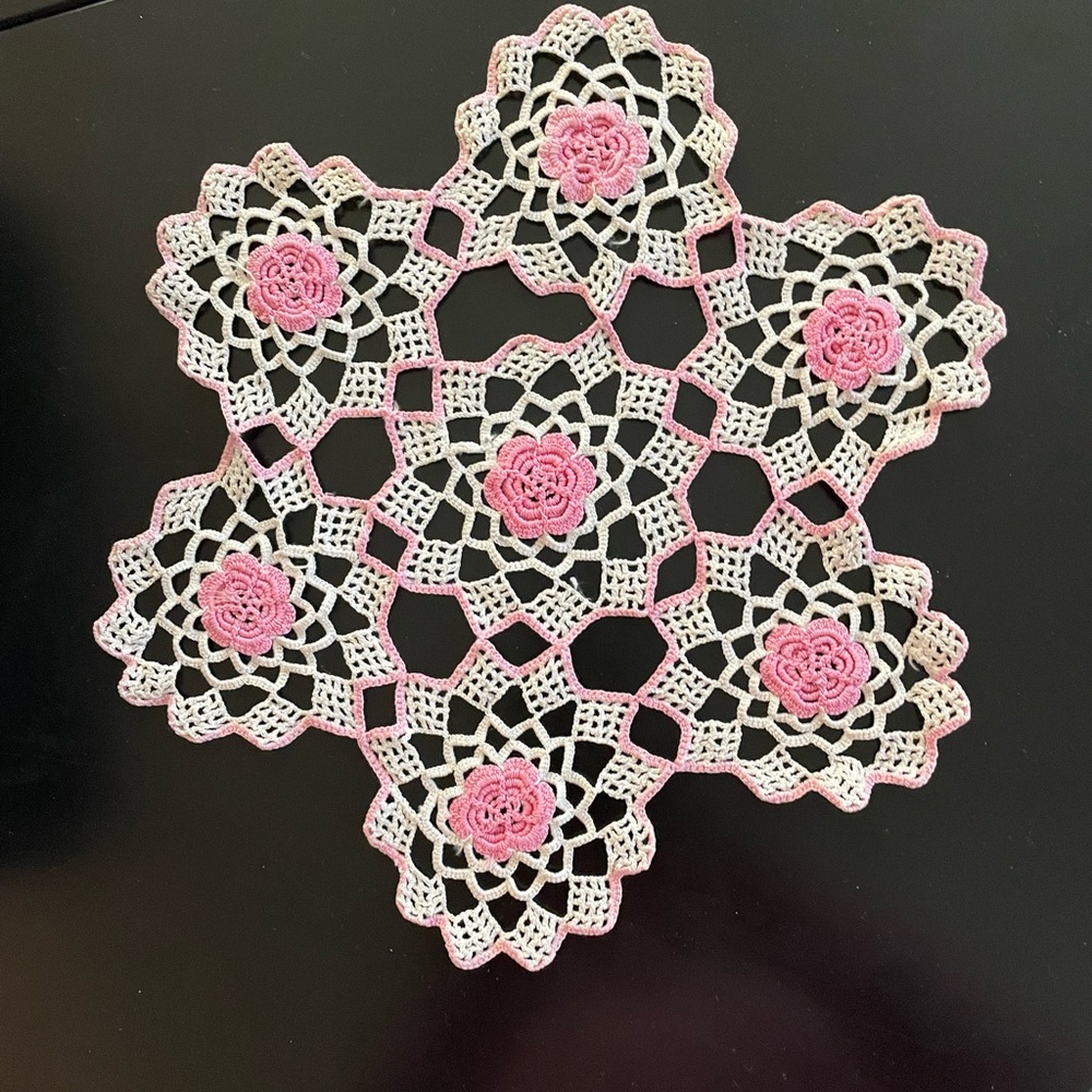 Delicate Pink and White Rosette Doily - Picture 3 of 4